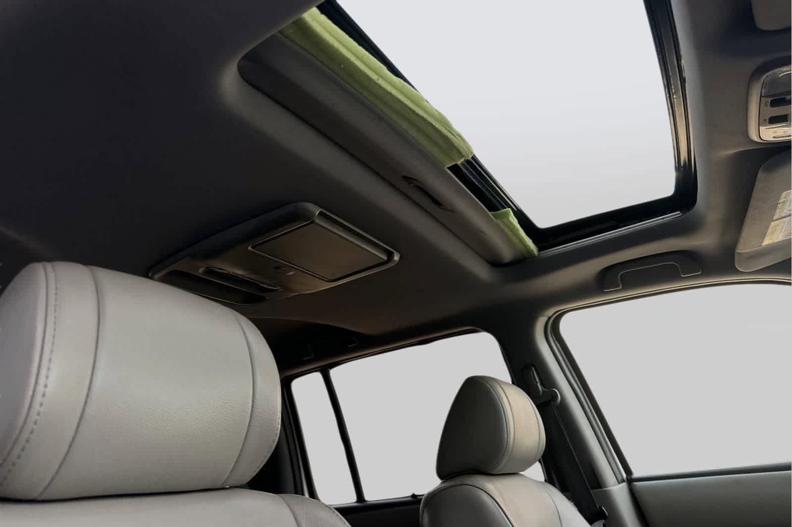 Used 2015 Honda Pilot Touring image 20