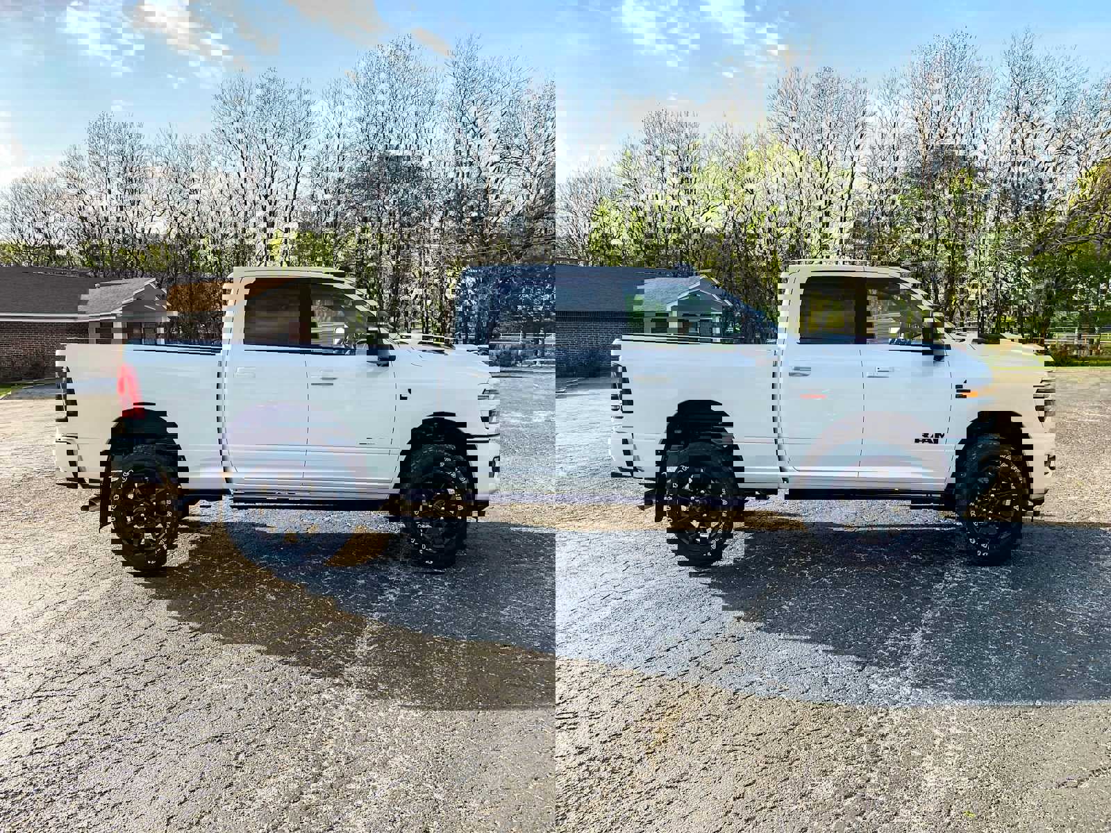 New 2025 RAM 2500 Laramie image 8