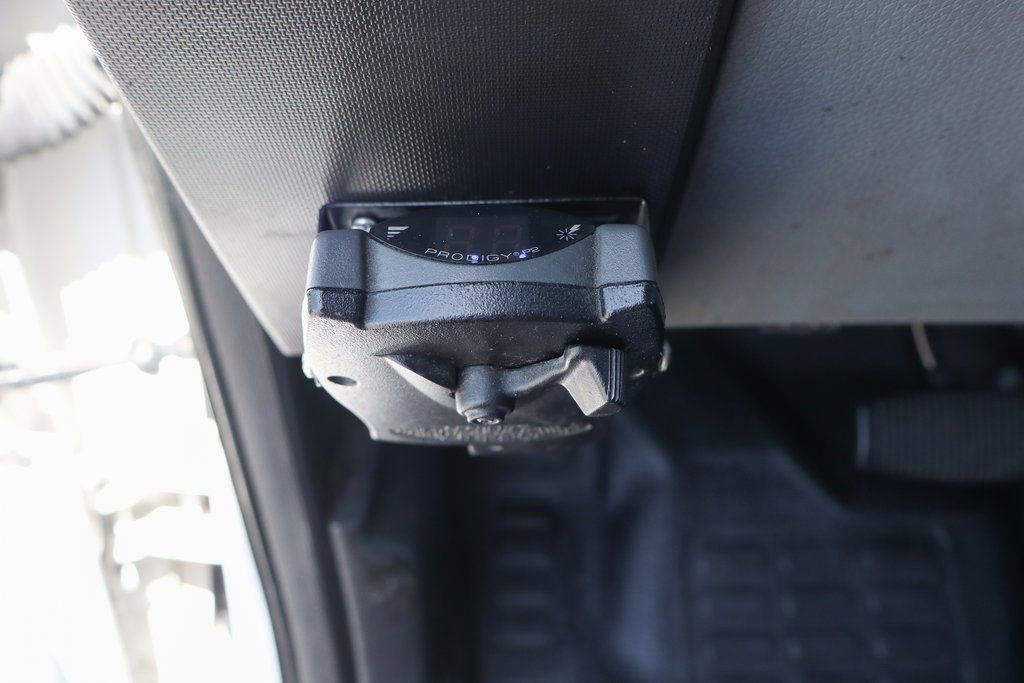 Used 2016 Ford F650 2WD Crew Cab Super Duty image 20