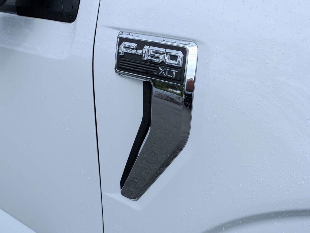 Used 2022 Ford F150 XLT w/ Trailer Tow Package image 12