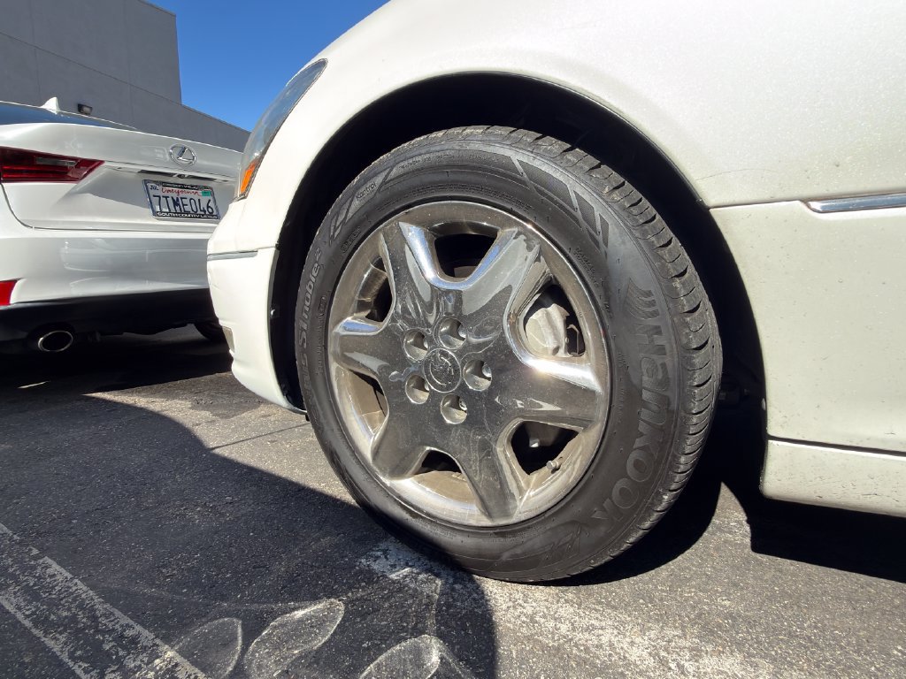 Used 2004 Lexus LS 430 RWD image 5