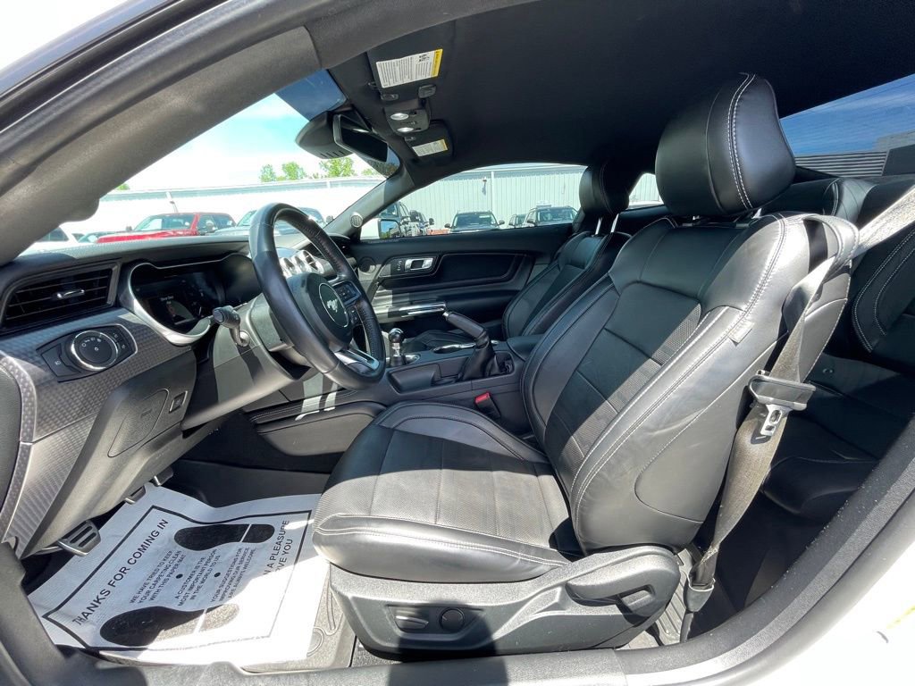 Used 2020 Ford Mustang GT Premium w/ GT Performance Package RWD image 18