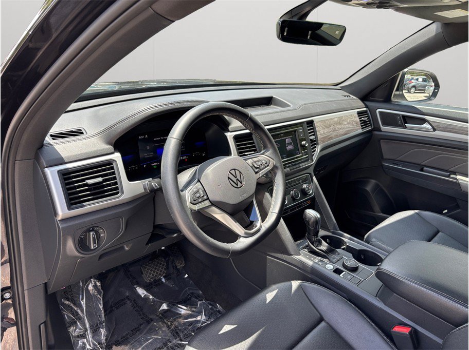 Used 2023 Volkswagen Atlas Cross Sport SE AWD/4WD image 6