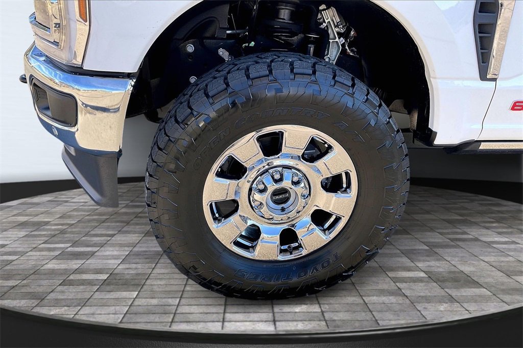 Used 2026 Ford F250 King Ranch w/ Chrome Package image 9