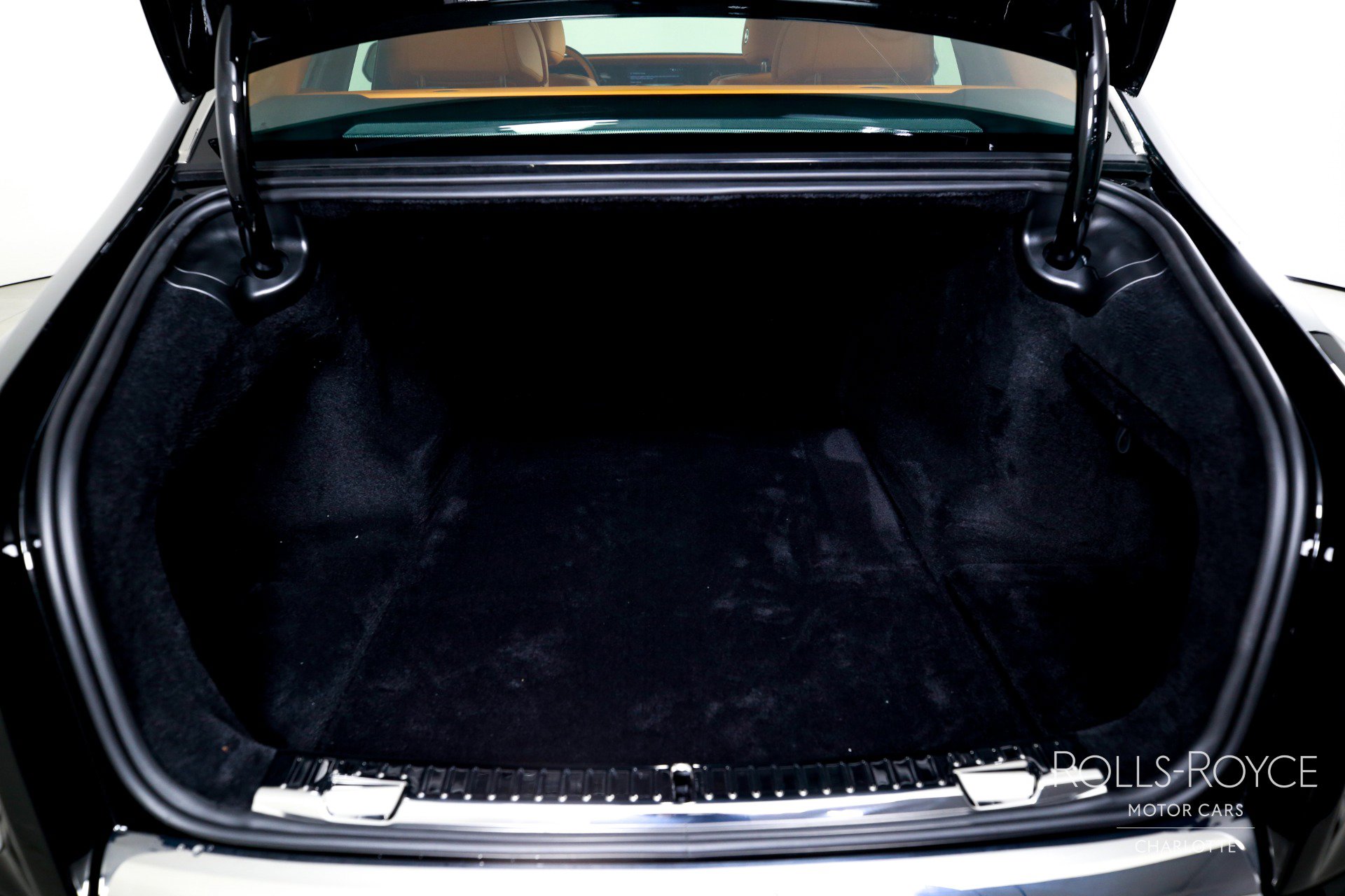 New 2026 Rolls-Royce Phantom Sedan image 26