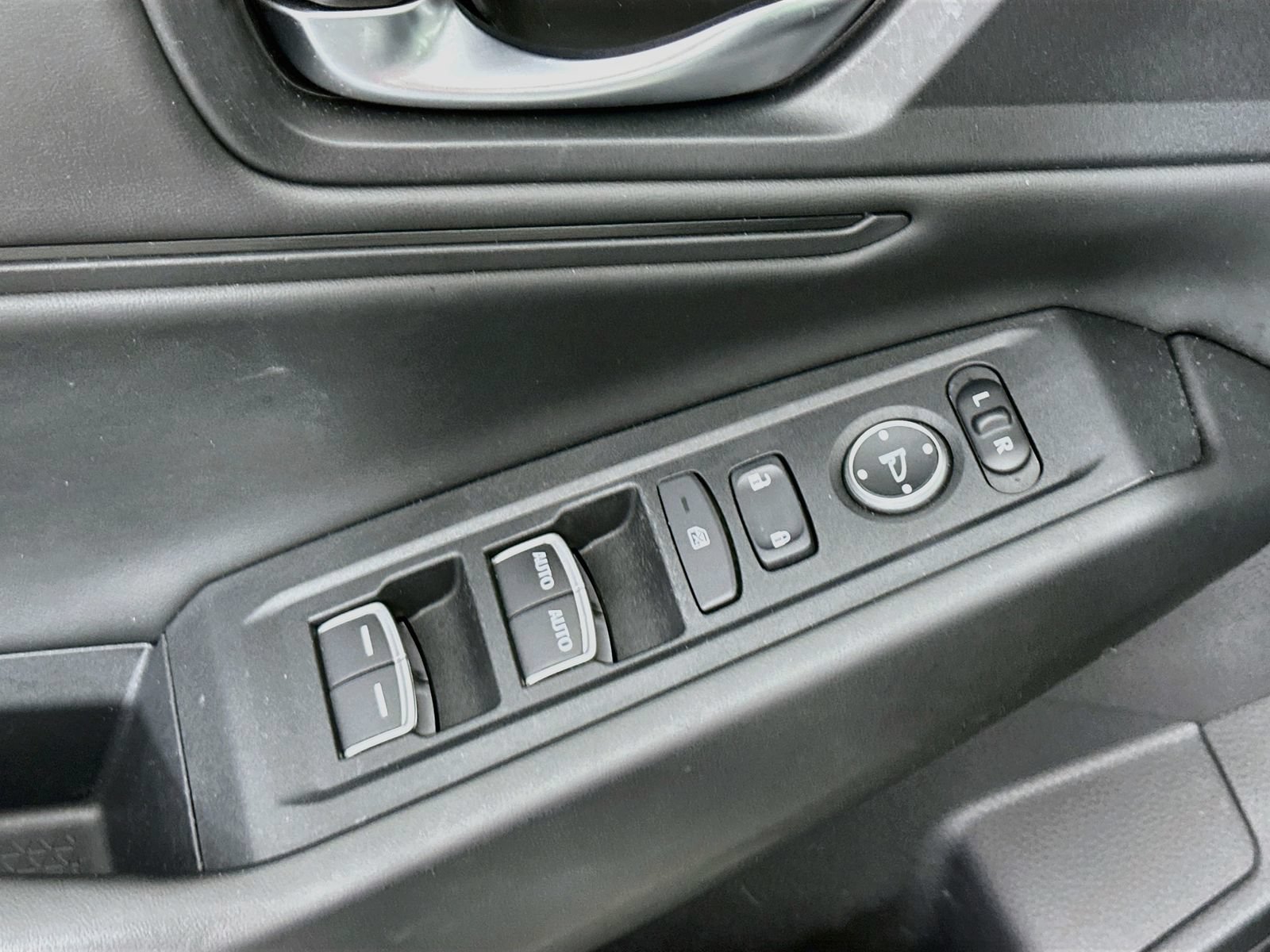 Used 2023 Honda Accord EX image 16