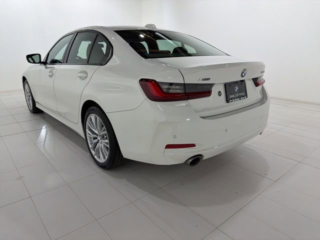 Certified 2023 BMW 330i xDrive Sedan w/ Driving Assistance Package image 3