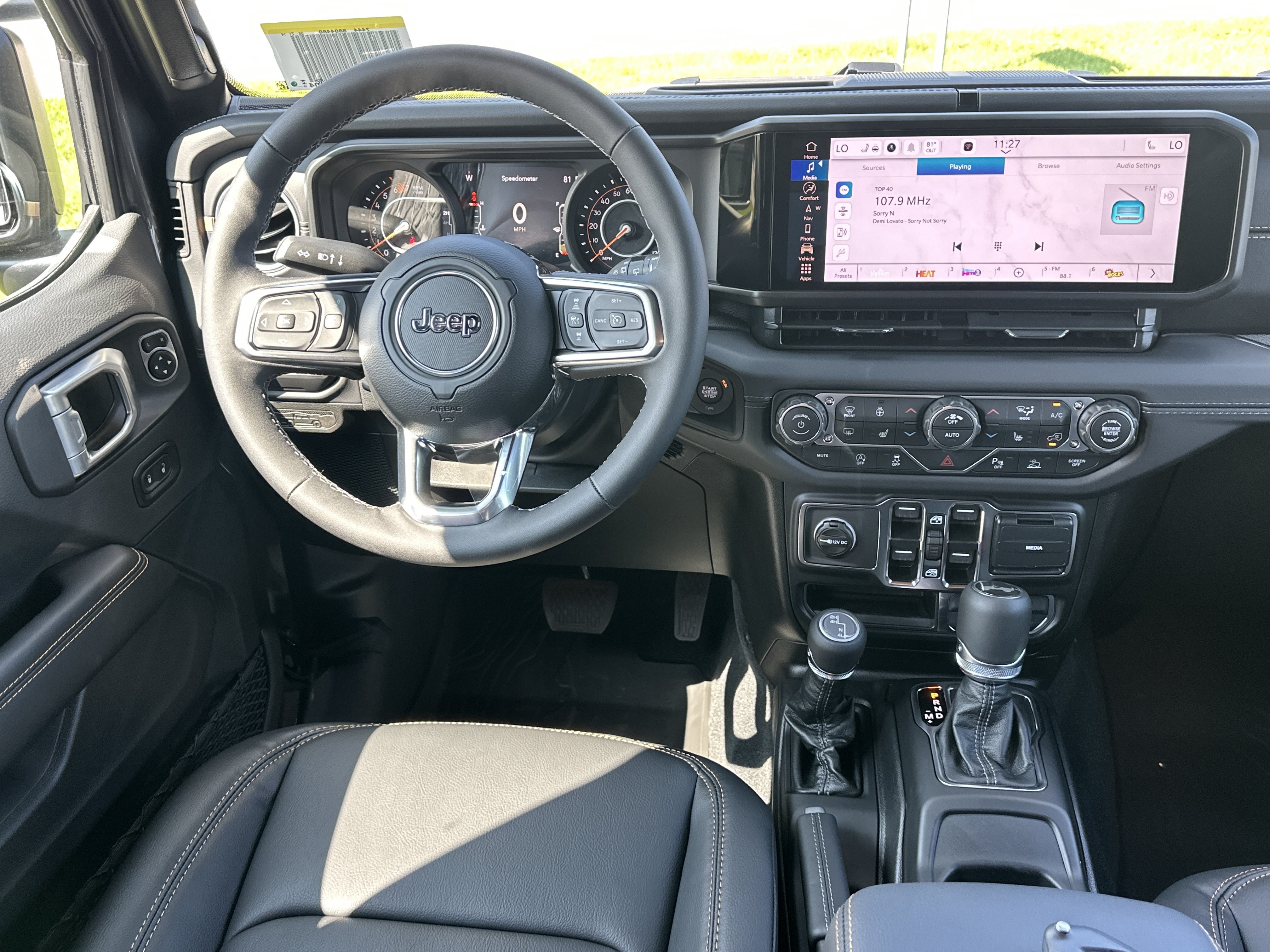 New 2027 Jeep Wrangler Unlimited Sahara AWD/4WD image 35