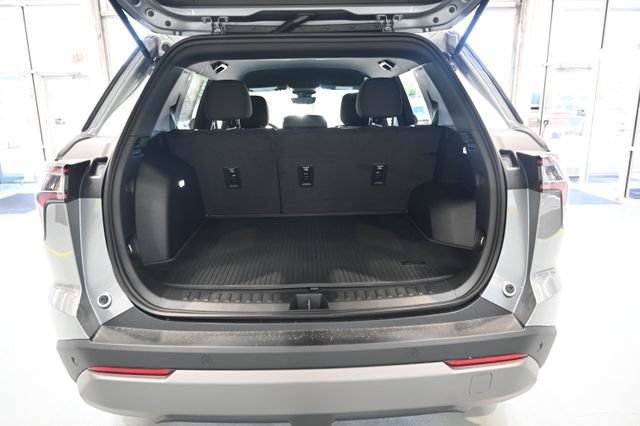 New 2026 Chevrolet Equinox LT w/ Safety and Technology Package FWD image 27