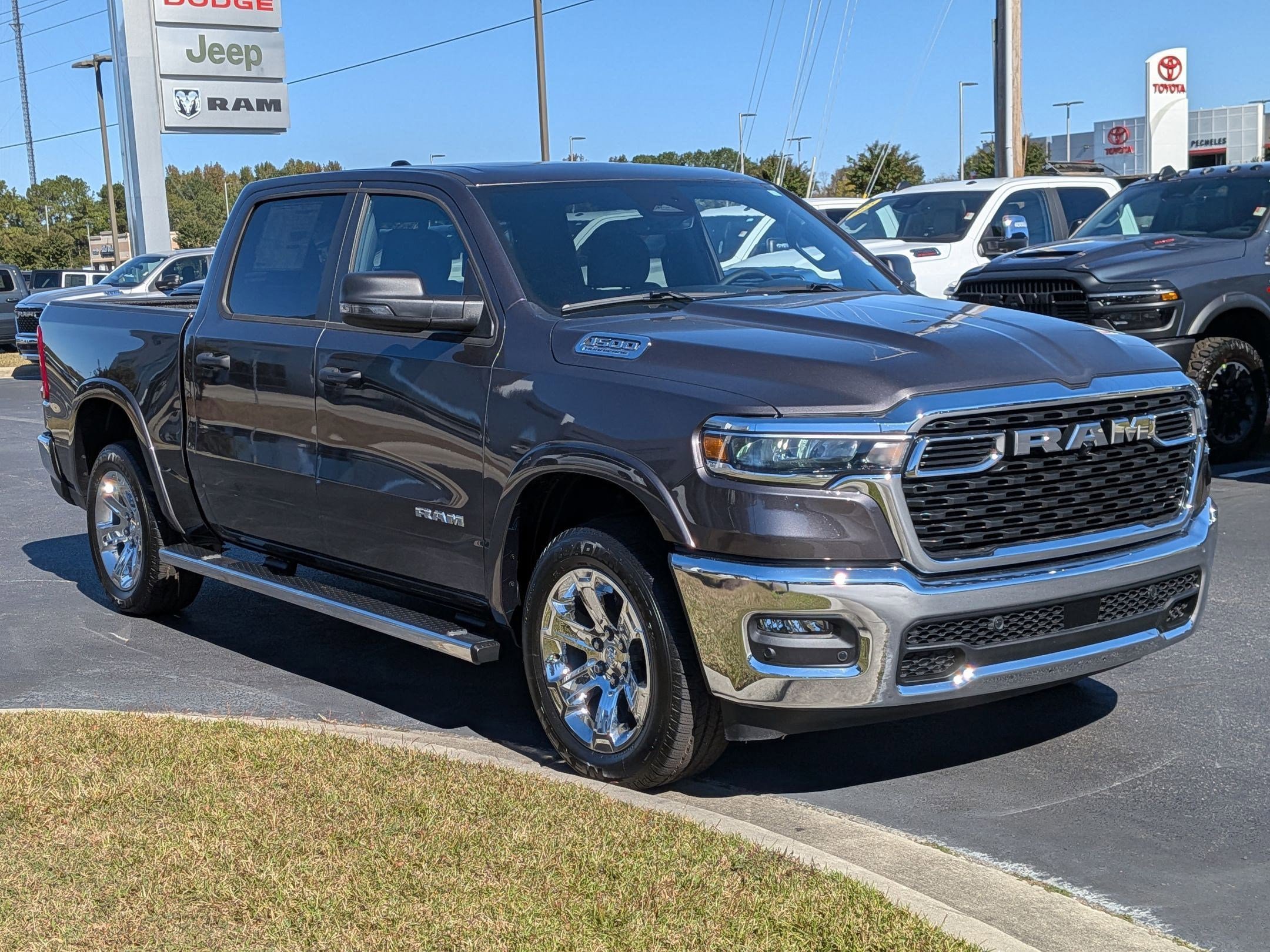 New 2026 RAM 1500 Big Horn AWD/4WD image 3