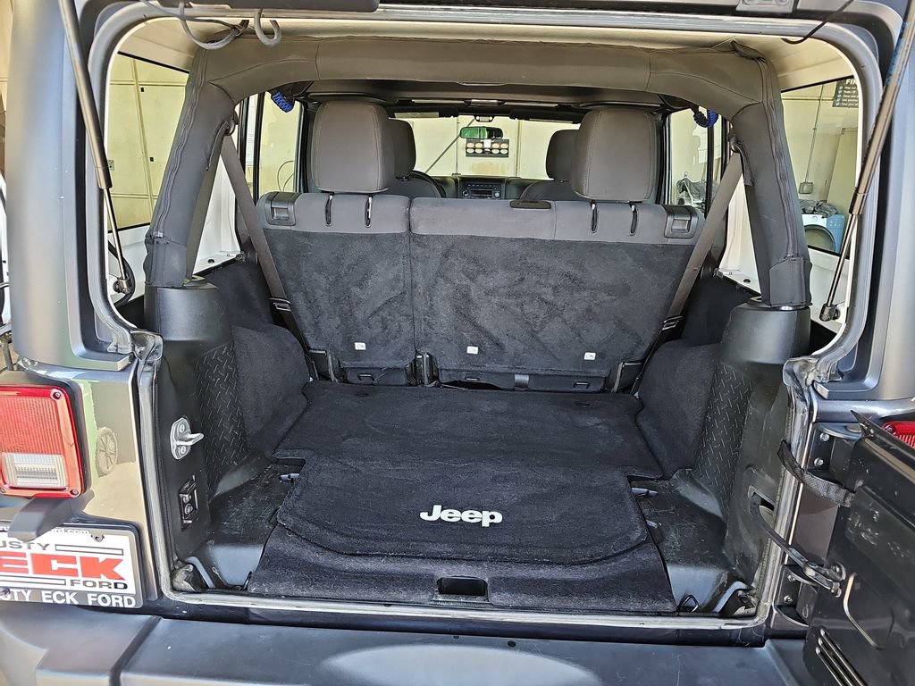 Used 2017 Jeep Wrangler Unlimited Sport image 12