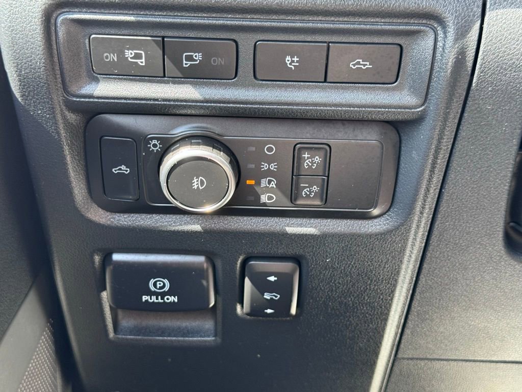 Certified 2021 Ford F150 Raptor w/ Equipment Group 801A High AWD/4WD image 46