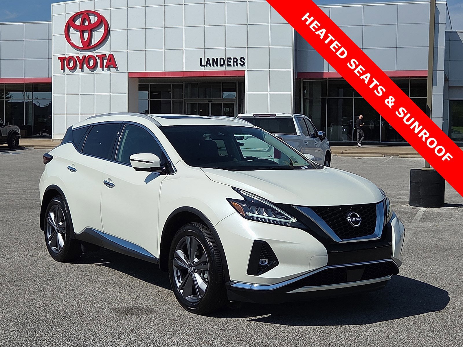 Used 2024 Nissan Murano Platinum w/ Cargo Package image 1