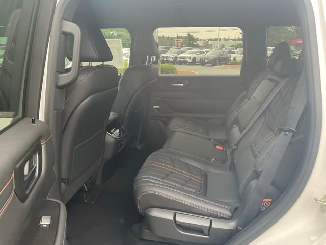 New 2025 Nissan Armada PRO-4X image 15