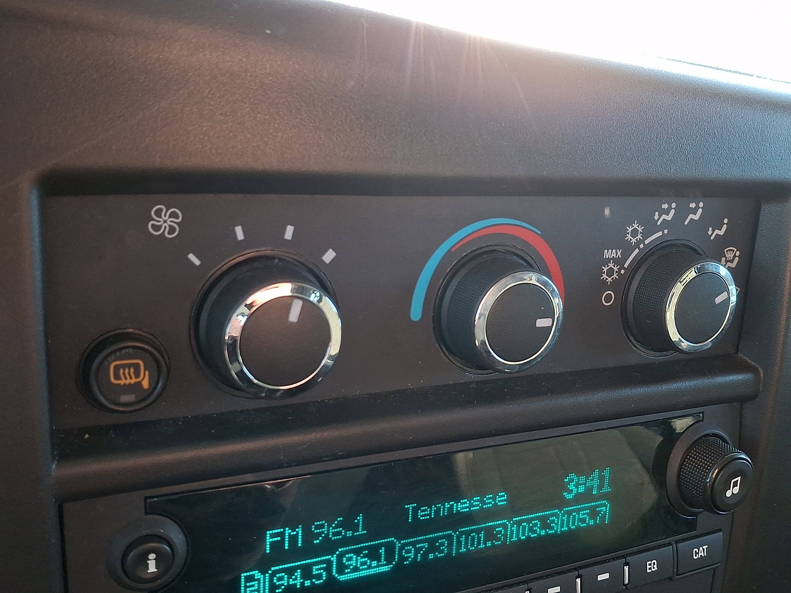 Used 2024 Chevrolet Express 2500 w/ Driver Convenience Package image 12