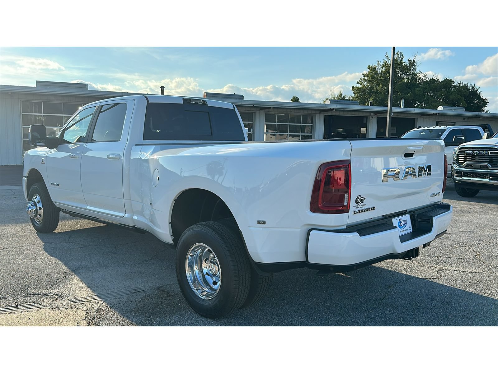 New 2027 RAM 3500 Laramie AWD/4WD image 4