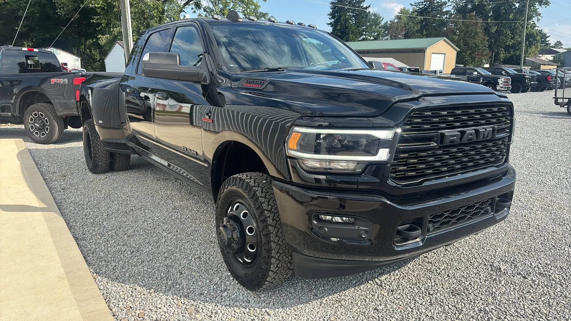 Used 2022 RAM 3500 Big Horn w/ Level C Equiment Group AWD/4WD image 14