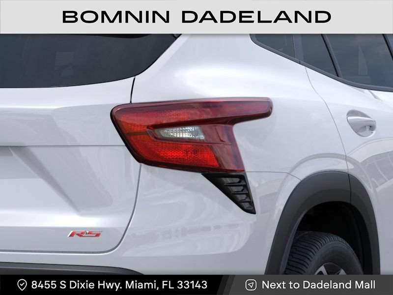 New 2026 Chevrolet Trax RS w/ Sunroof Package FWD image 12