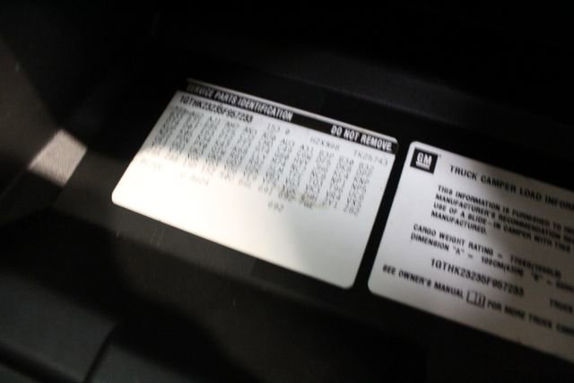 Used 2005 GMC Sierra 2500 SLT w/ Heavy-Duty Power Package image 28