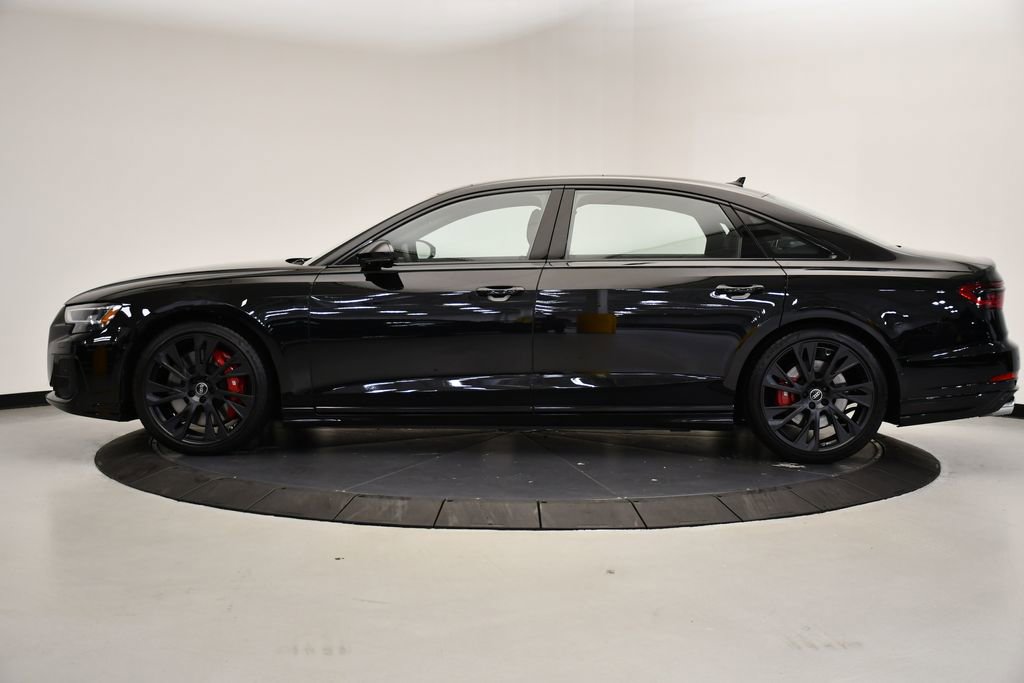 Used 2025 Audi S8 image 2