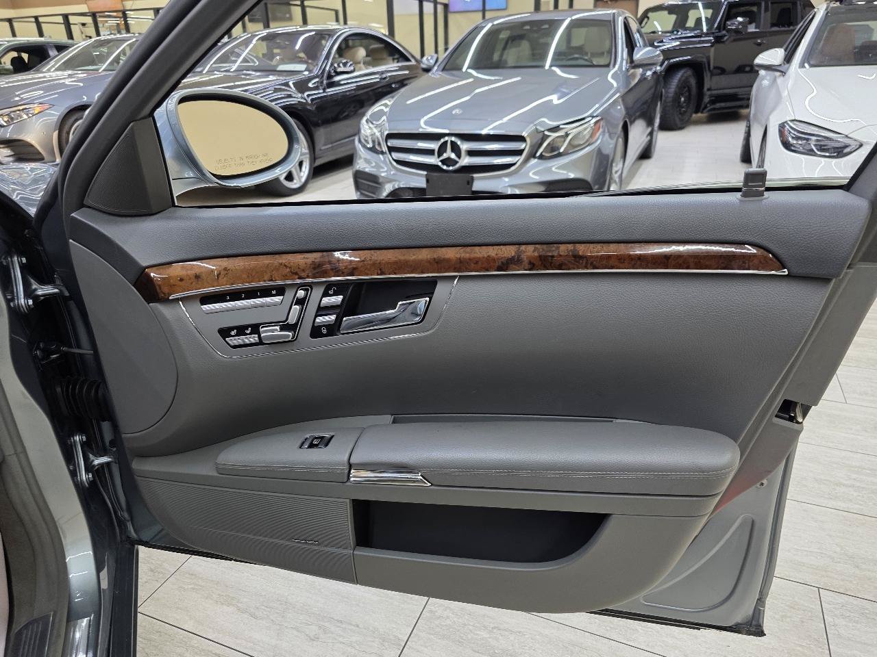 Used 2008 Mercedes-Benz S 550 image 40