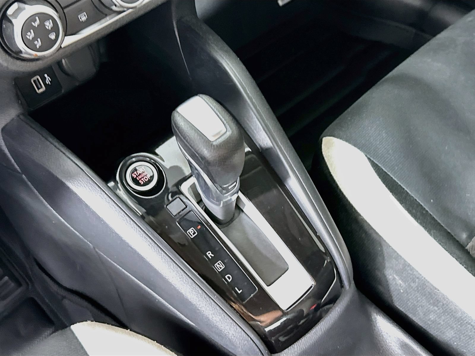 Used 2021 Nissan Versa SV FWD image 16