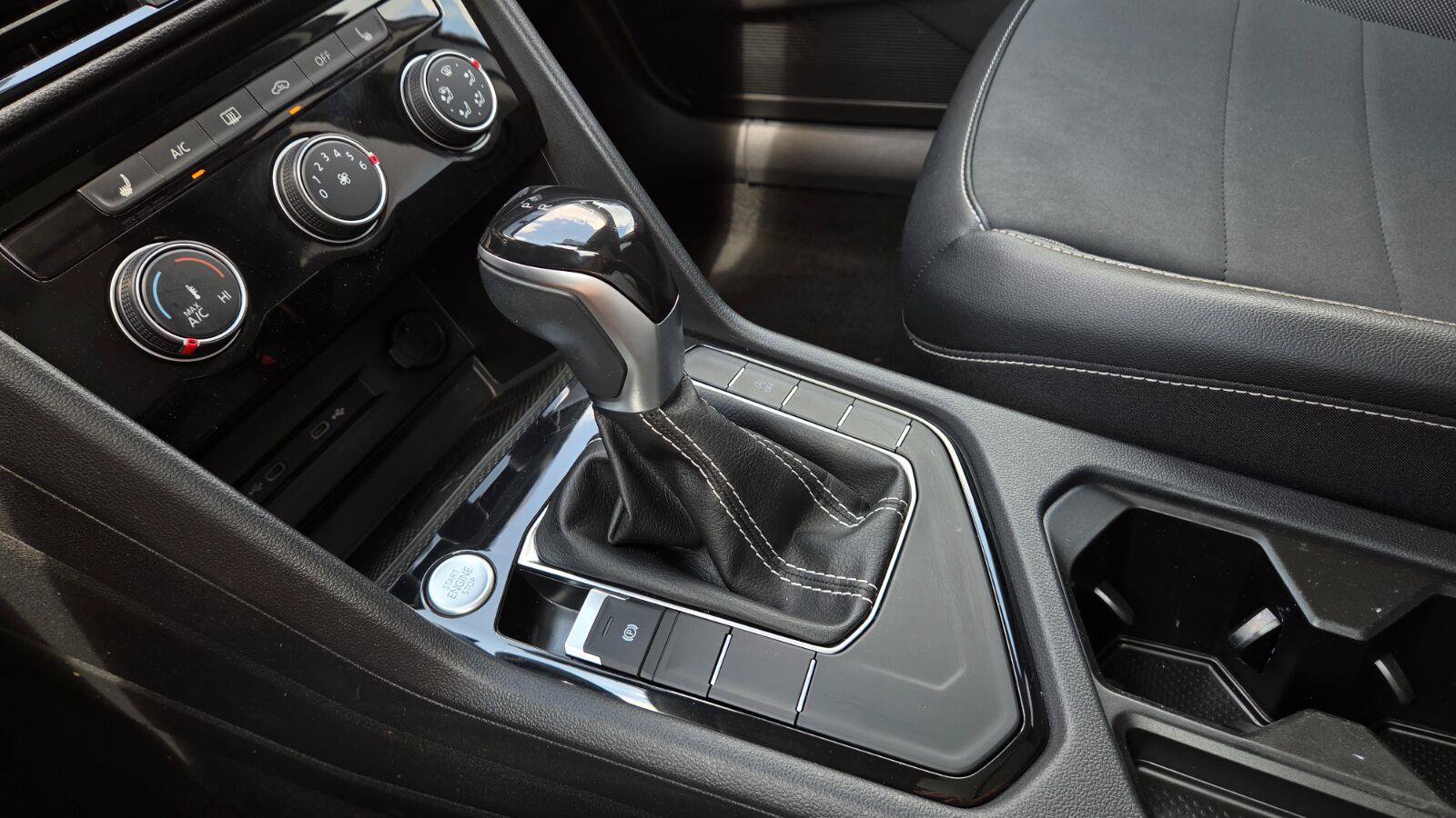 Certified 2023 Volkswagen Taos SE w/ Panoramic Sunroof Package FWD image 36