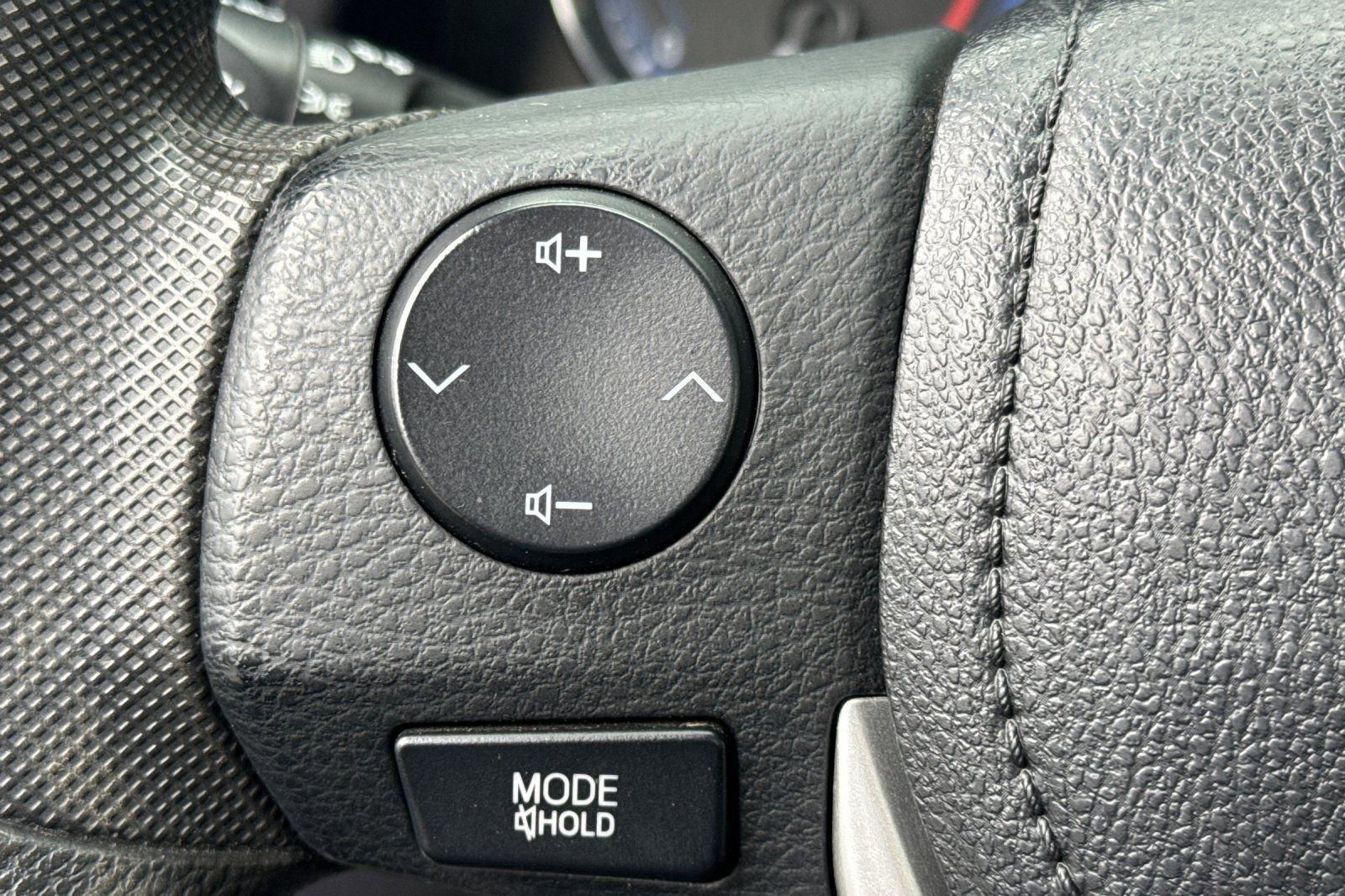 Used 2019 Toyota Corolla LE image 22