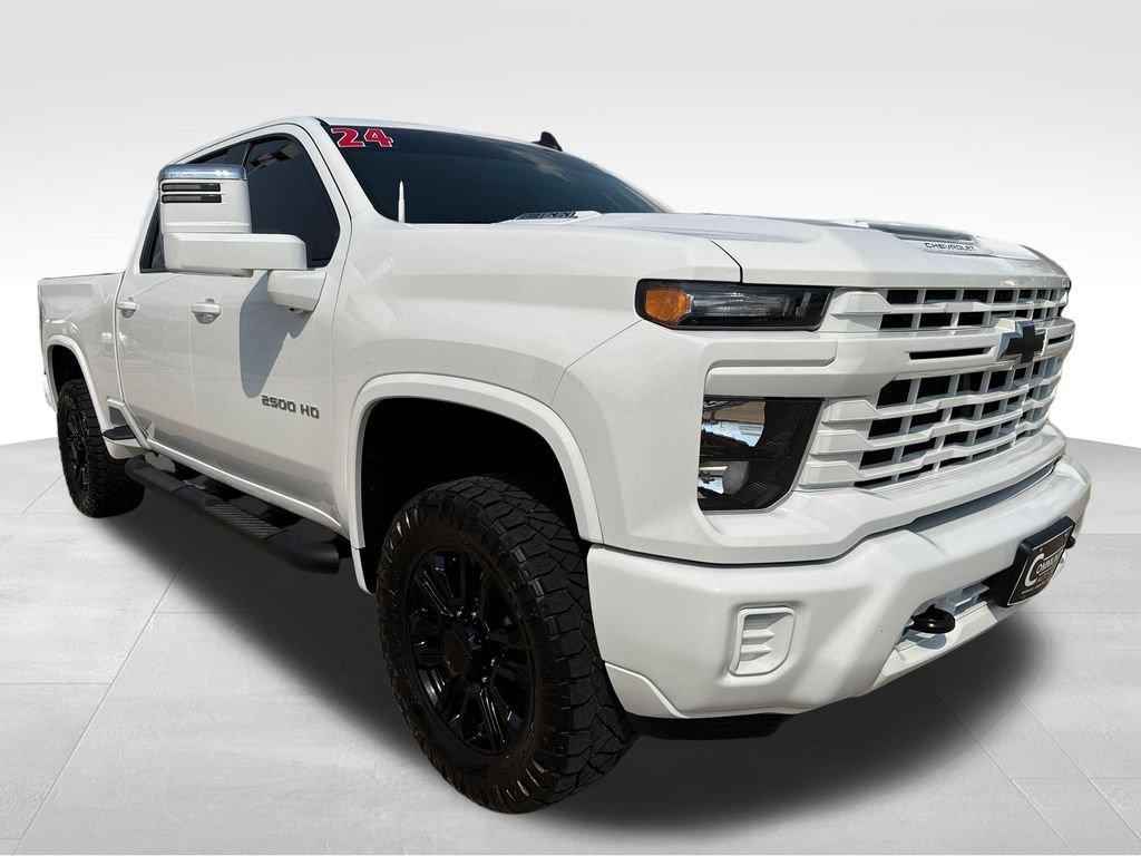 Used 2024 Chevrolet Silverado 2500 Custom w/ Custom Value Package AWD/4WD image 8