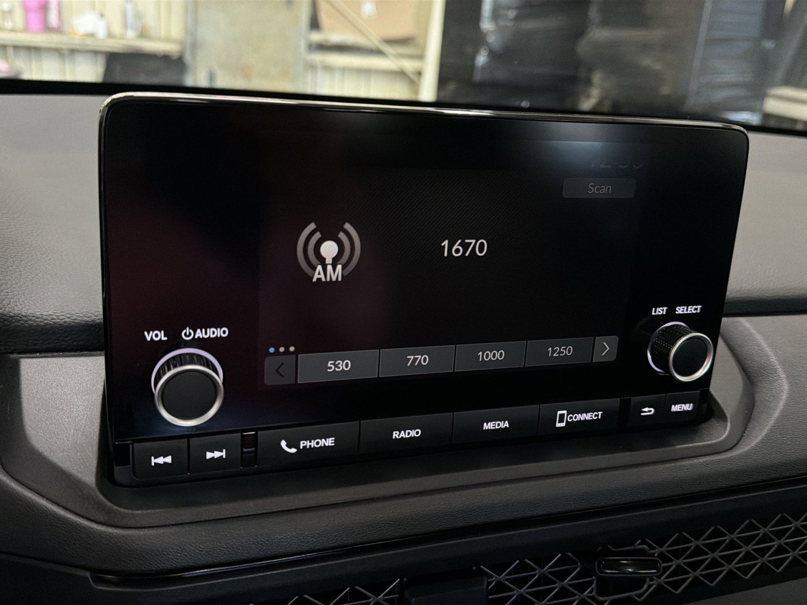 Used 2025 Honda Accord LX image 18