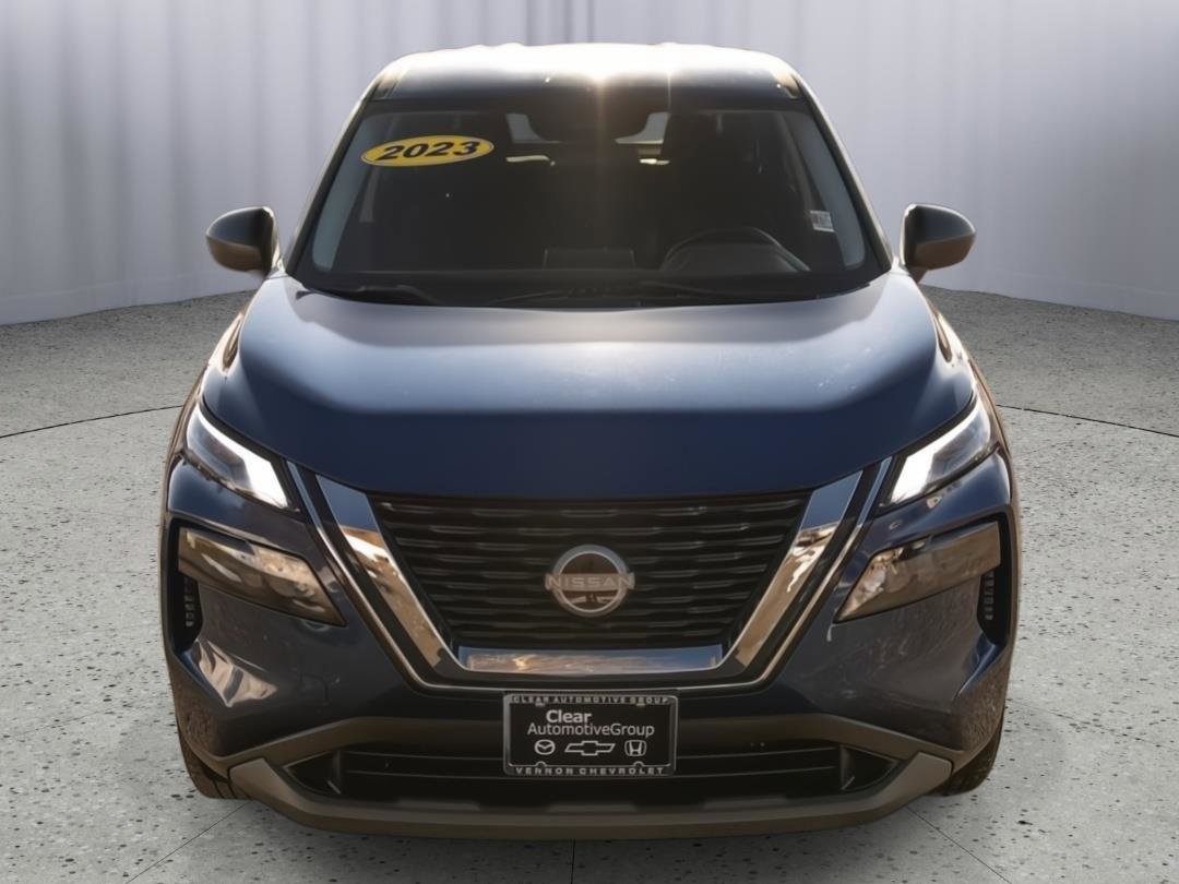 Used 2023 Nissan Rogue S image 19