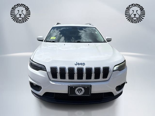 Used 2019 Jeep Cherokee Latitude Plus w/ Cold Weather Group AWD/4WD image 2