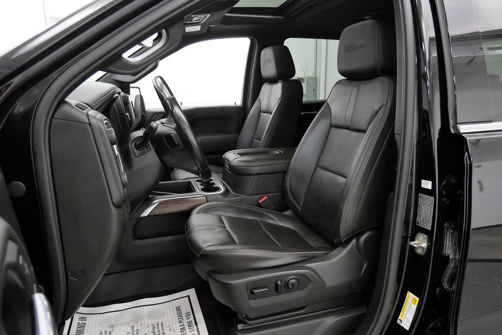 Used 2019 Chevrolet Silverado 1500 High Country w/ Technology Package AWD/4WD image 11