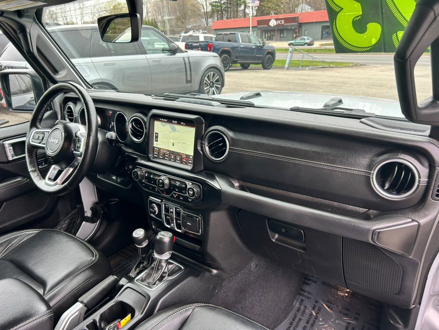 Used 2023 Jeep Wrangler Sahara w/ Cold Weather Group AWD/4WD image 25