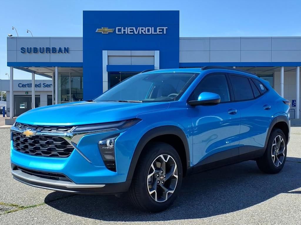 New 2025 Chevrolet Trax LT w/ Driver Confidence Package