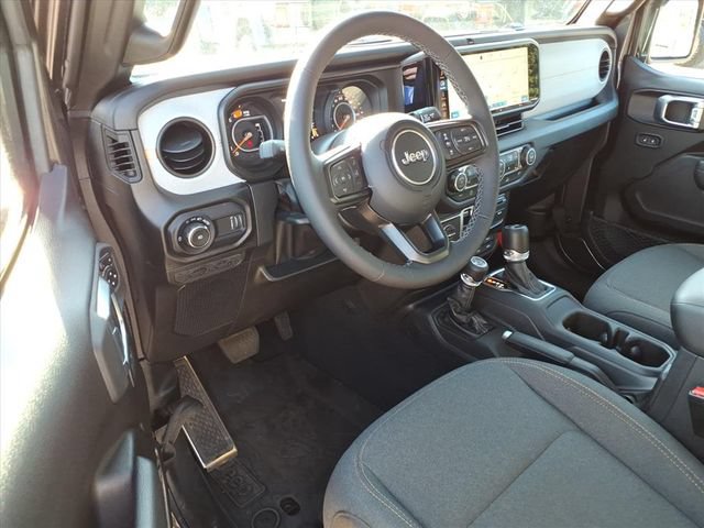 Used 2026 Jeep Wrangler Unlimited Sport AWD/4WD image 15