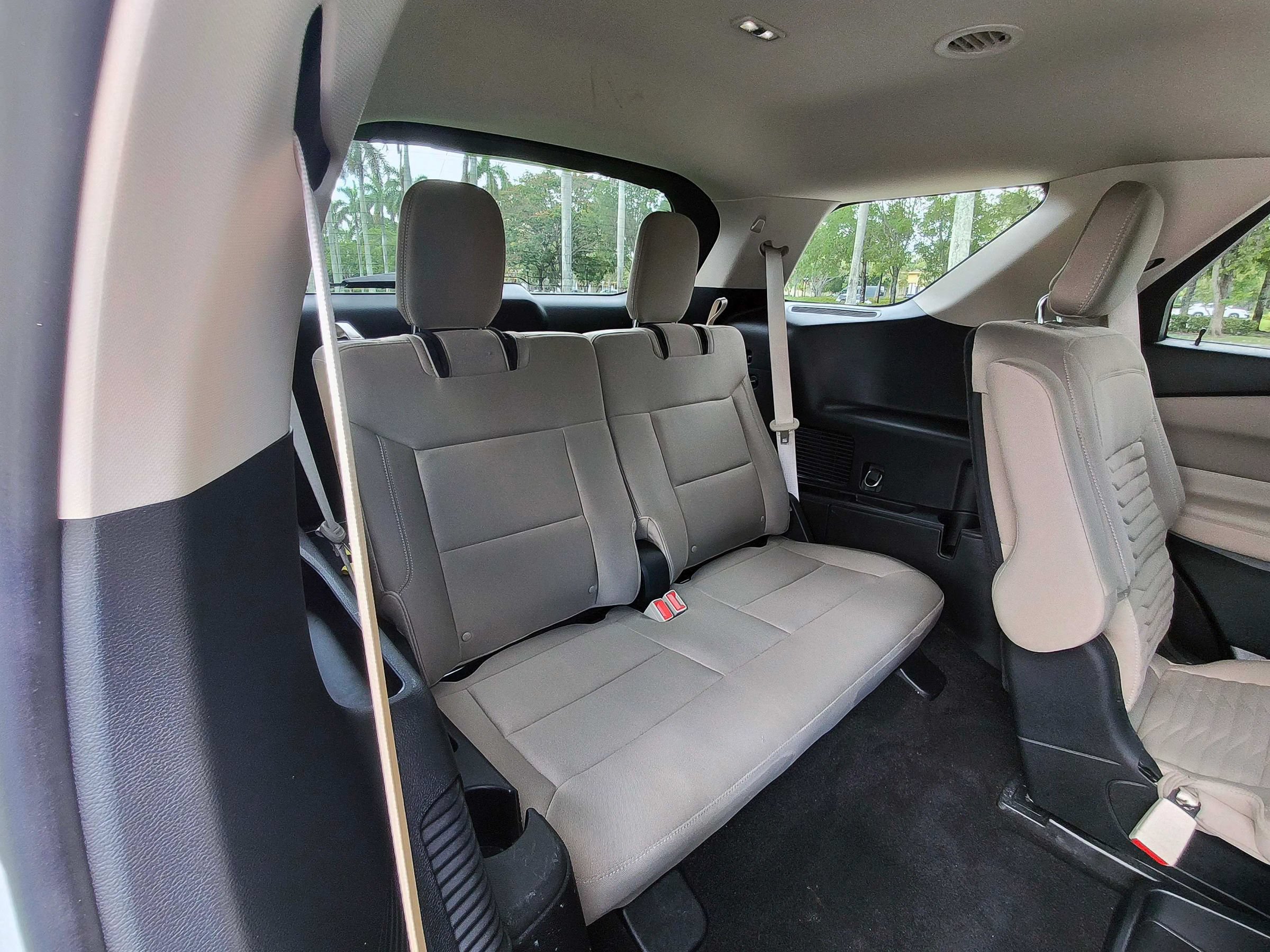 Used 2020 Ford Explorer XLT RWD image 15