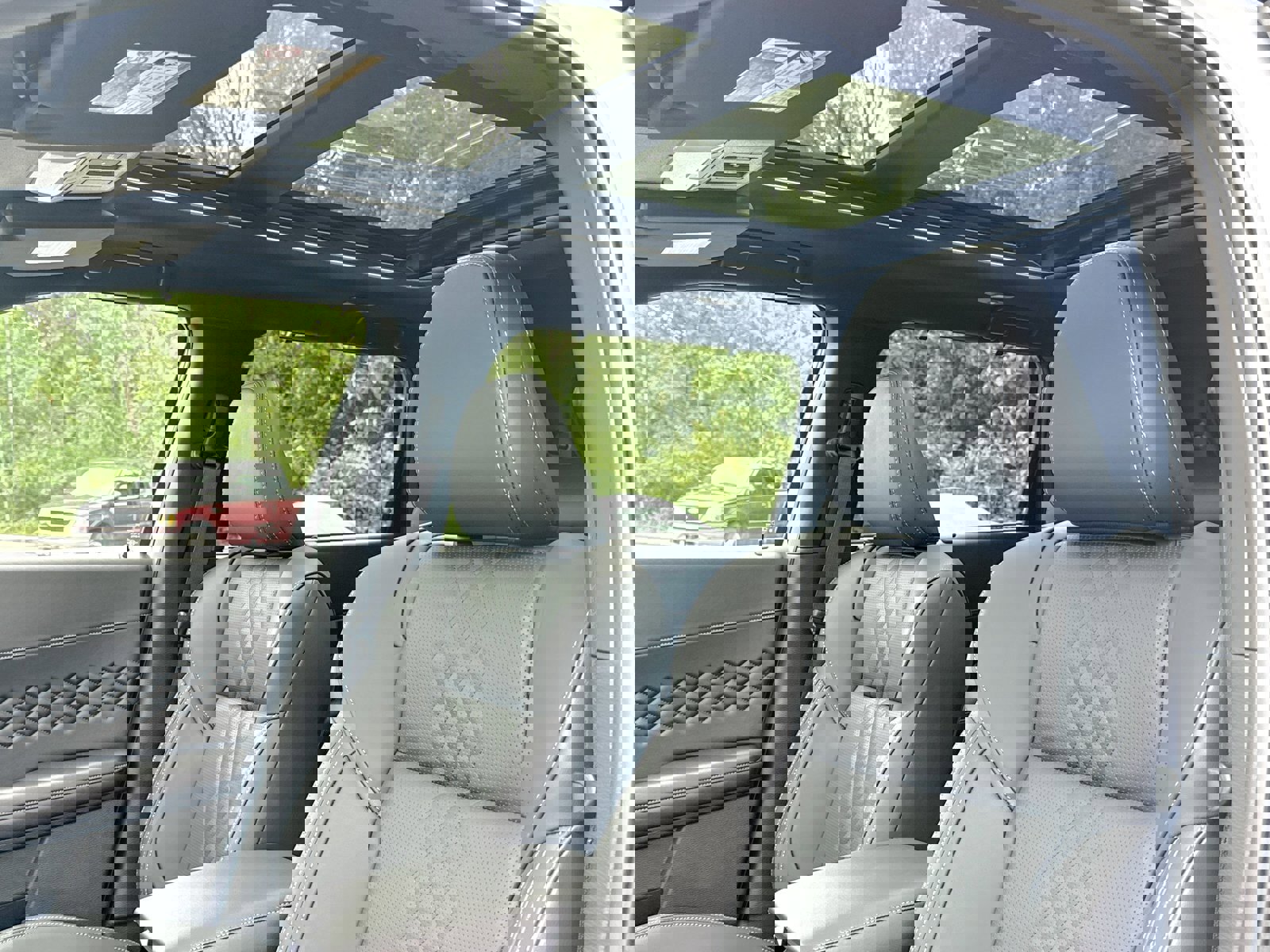New 2025 Mitsubishi Outlander 4WD Plug-In Hybrid image 6