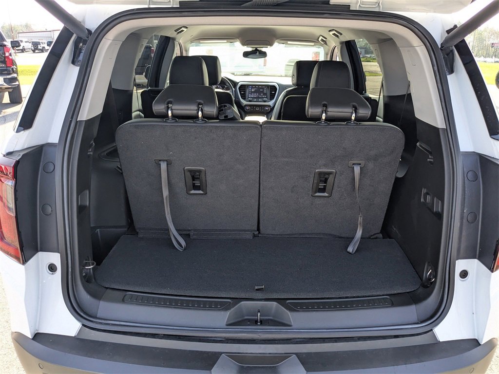 Used 2023 GMC Acadia SLT w/ Elevation Edition image 13