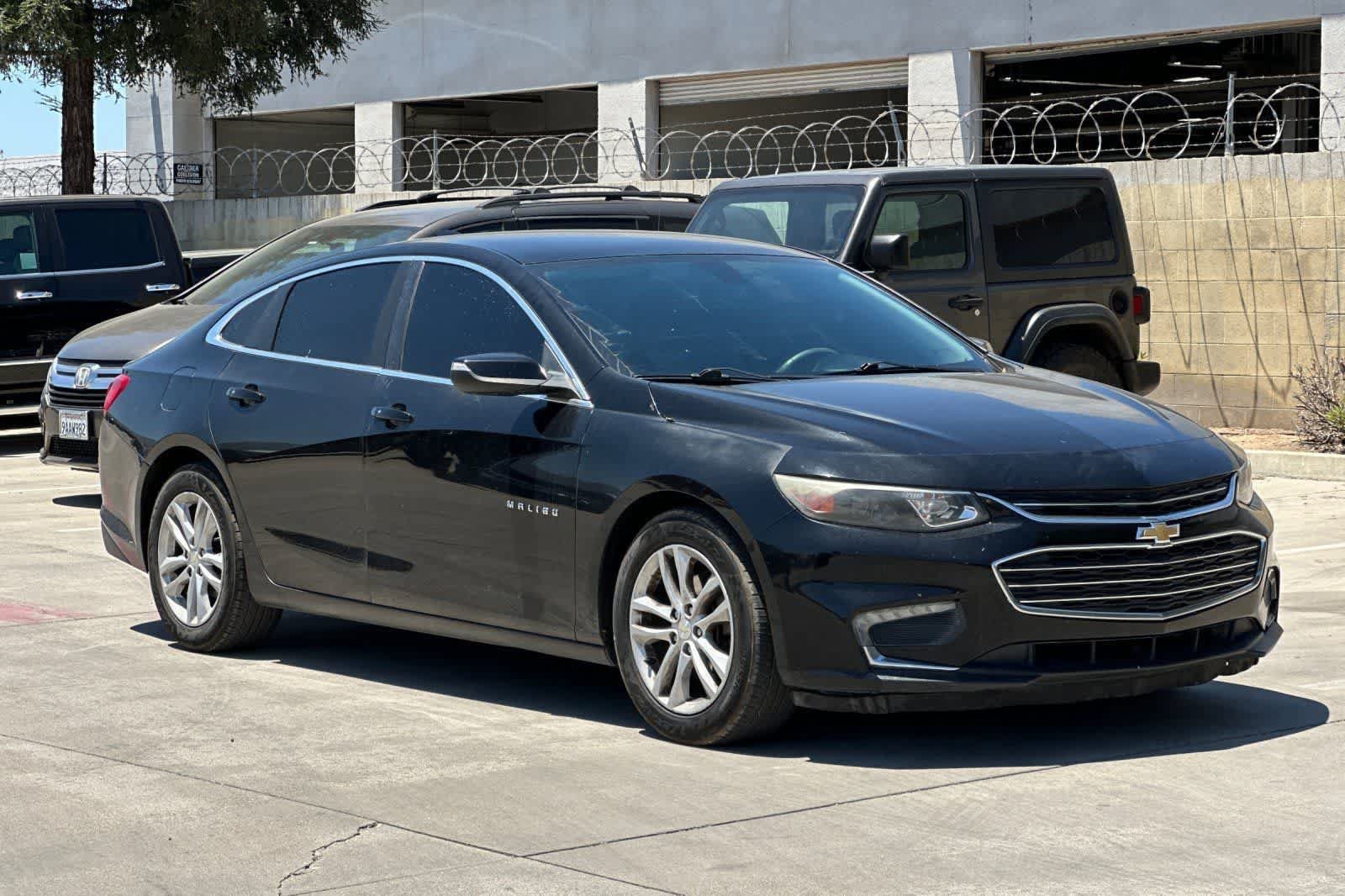 Used 2016 Chevrolet Malibu LT FWD image 11