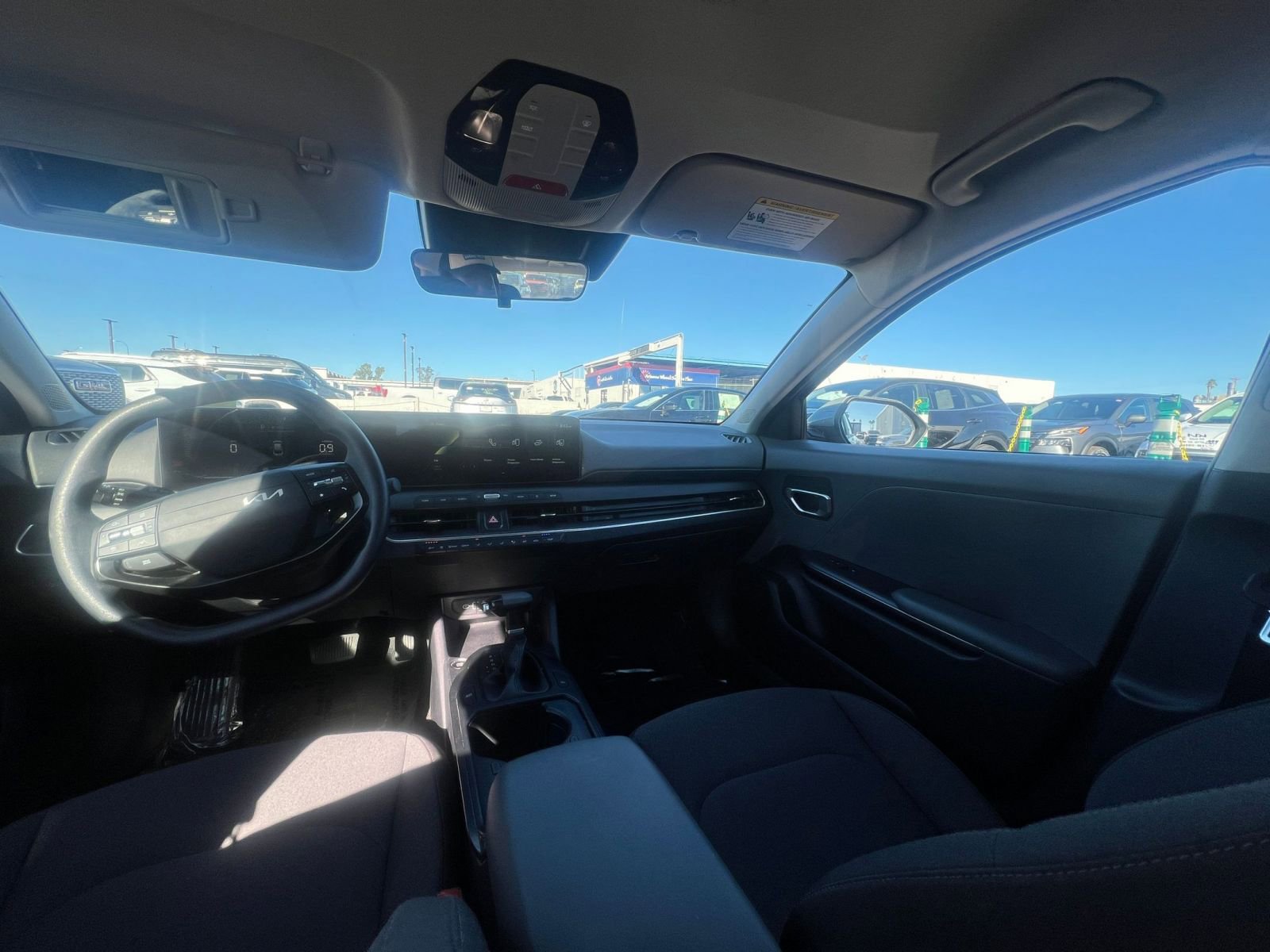 Used 2025 Kia K4 FWD image 35
