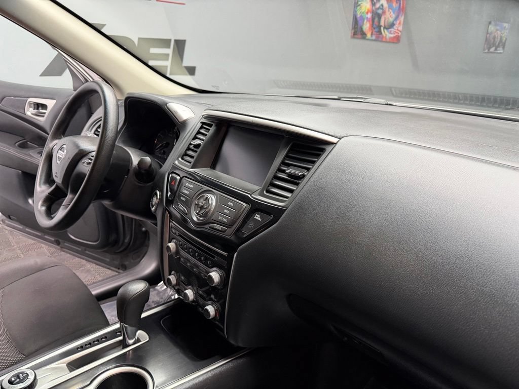 Used 2020 Nissan Pathfinder S AWD/4WD image 49