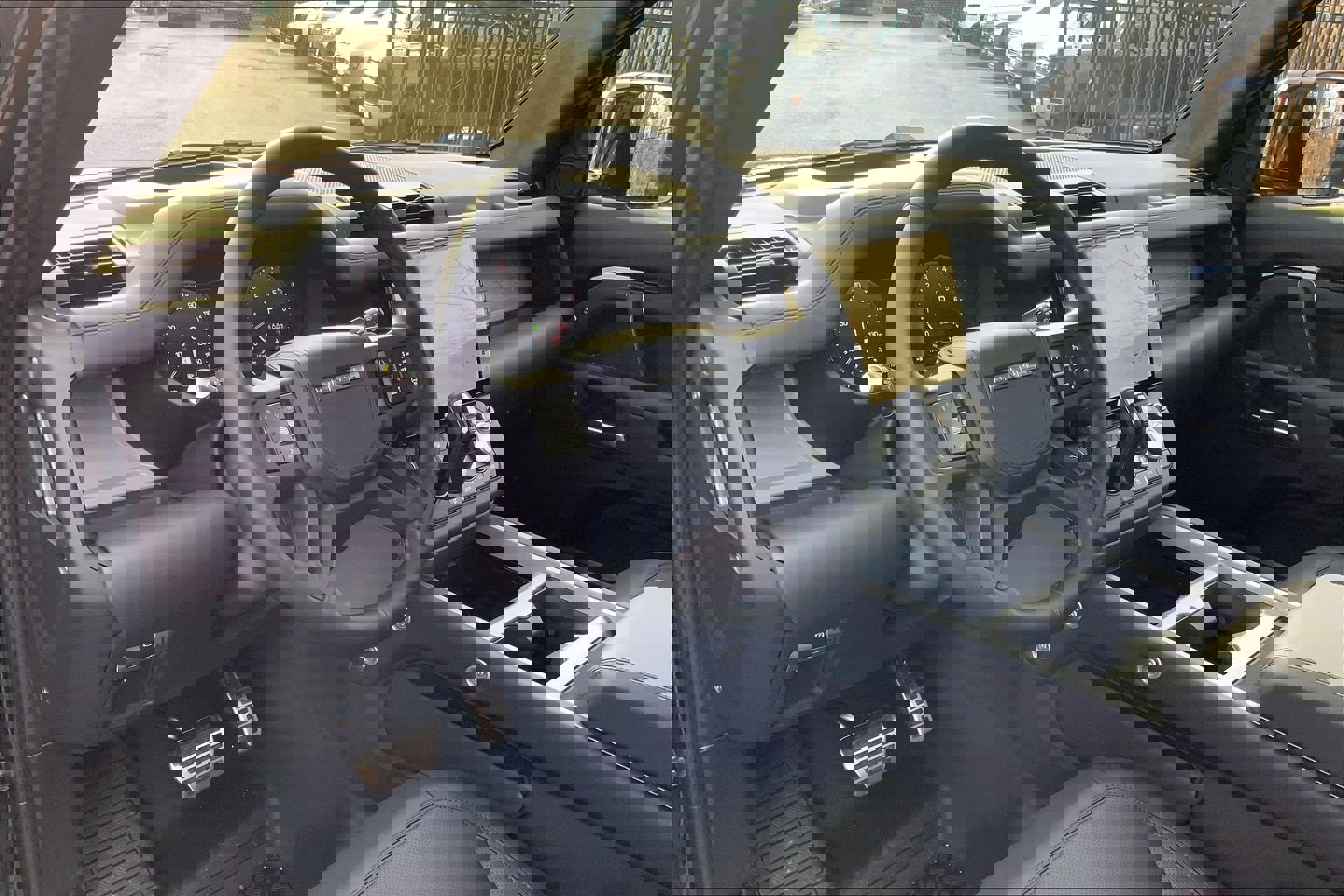 New 2026 Land Rover Defender 110 V8 image 8