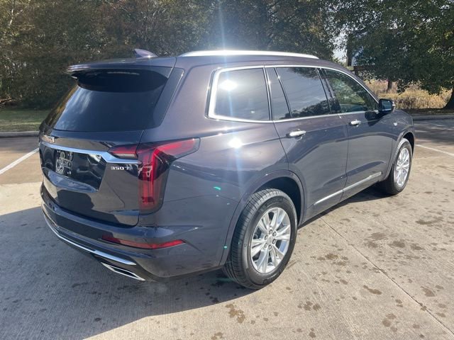 New 2025 Cadillac XT6 Luxury image 9