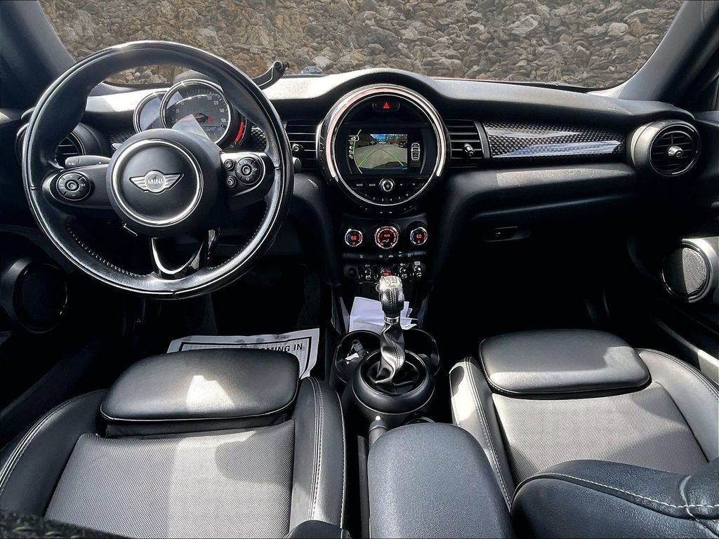 Used 2018 MINI Cooper S image 14