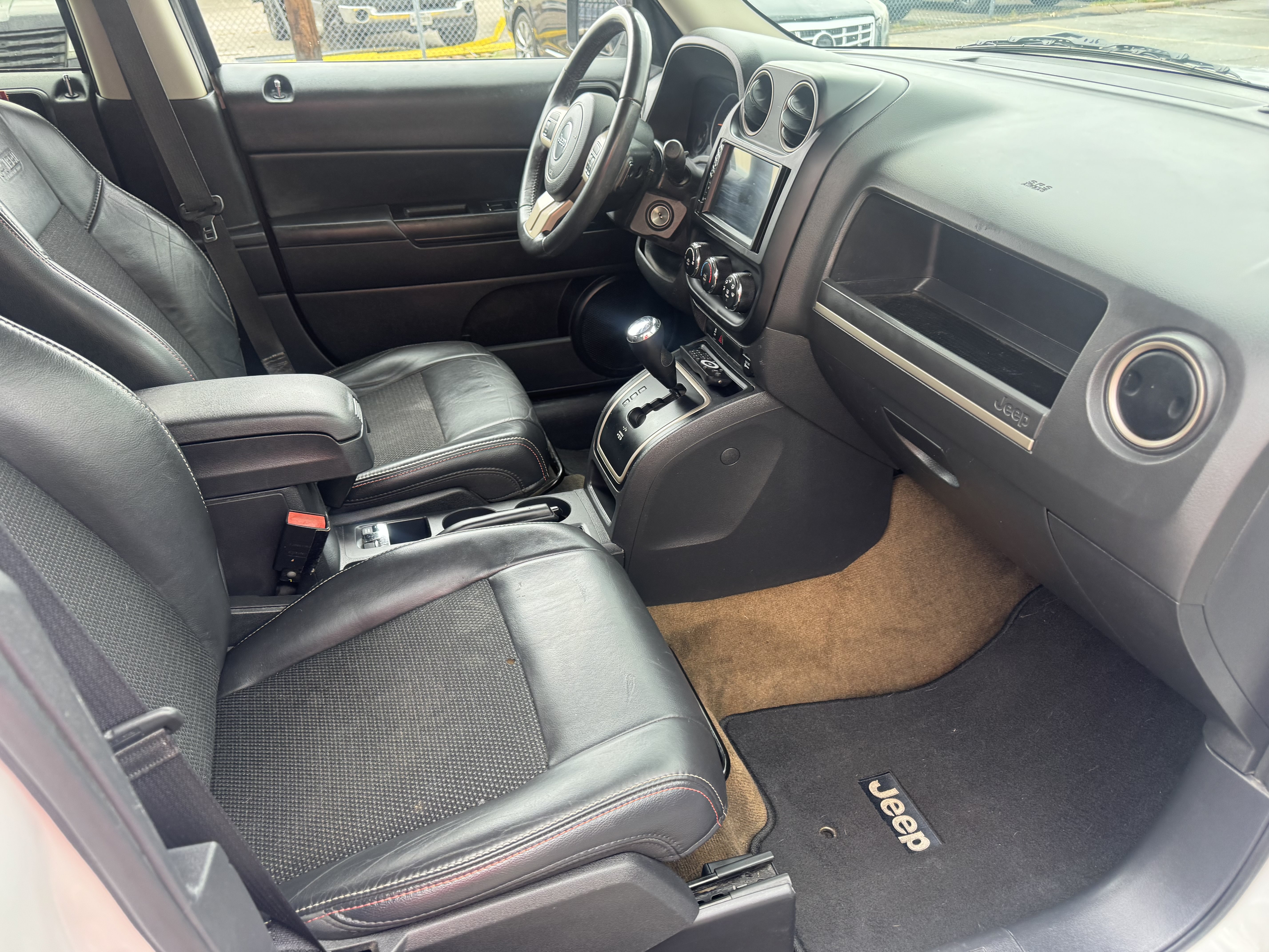 Used 2016 Jeep Patriot 75th Anniversary w/ Power Value Group AWD/4WD image 12