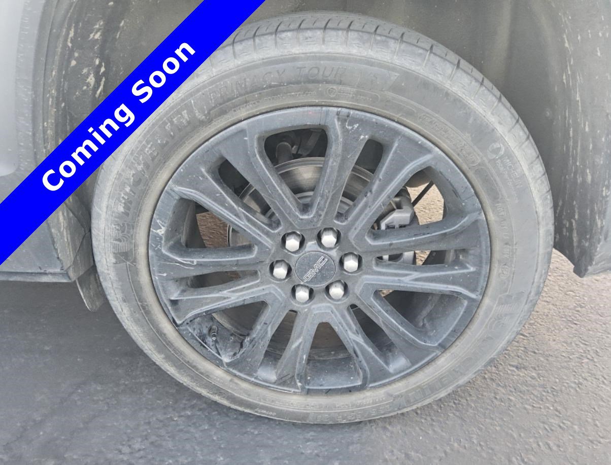 Used 2023 GMC Acadia SLE w/ Driver Convenience Package FWD image 19