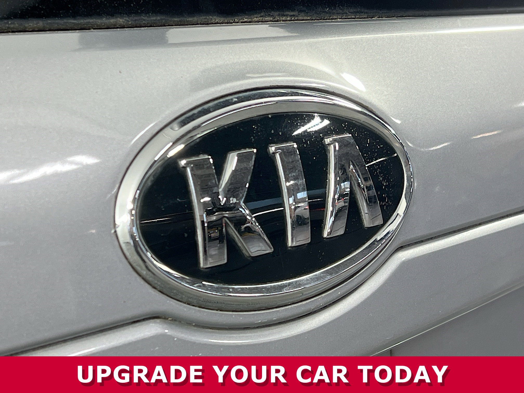 Used 2011 Kia Sedona LX image 29