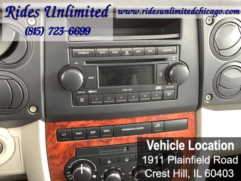 Used 2006 Jeep Commander Limited w/ Trailer Tow Group IV AWD/4WD image 10