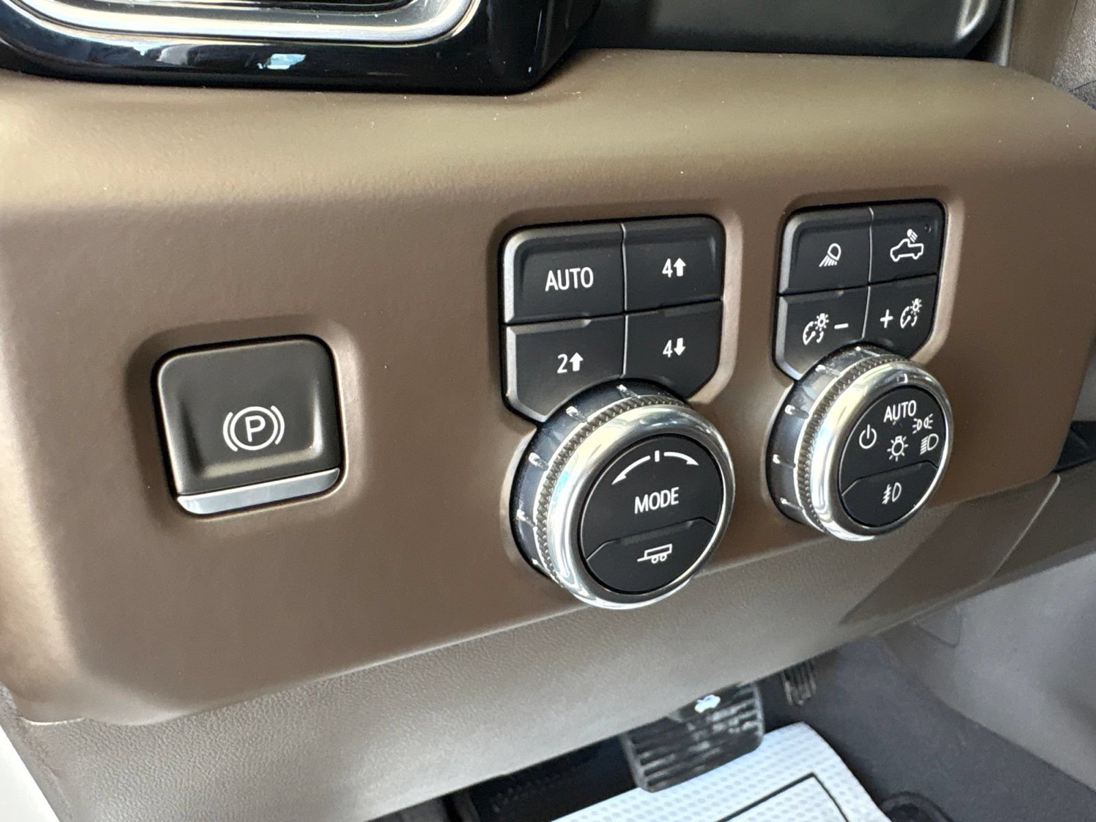 Used 2022 GMC Sierra 1500 Denali AWD/4WD image 16